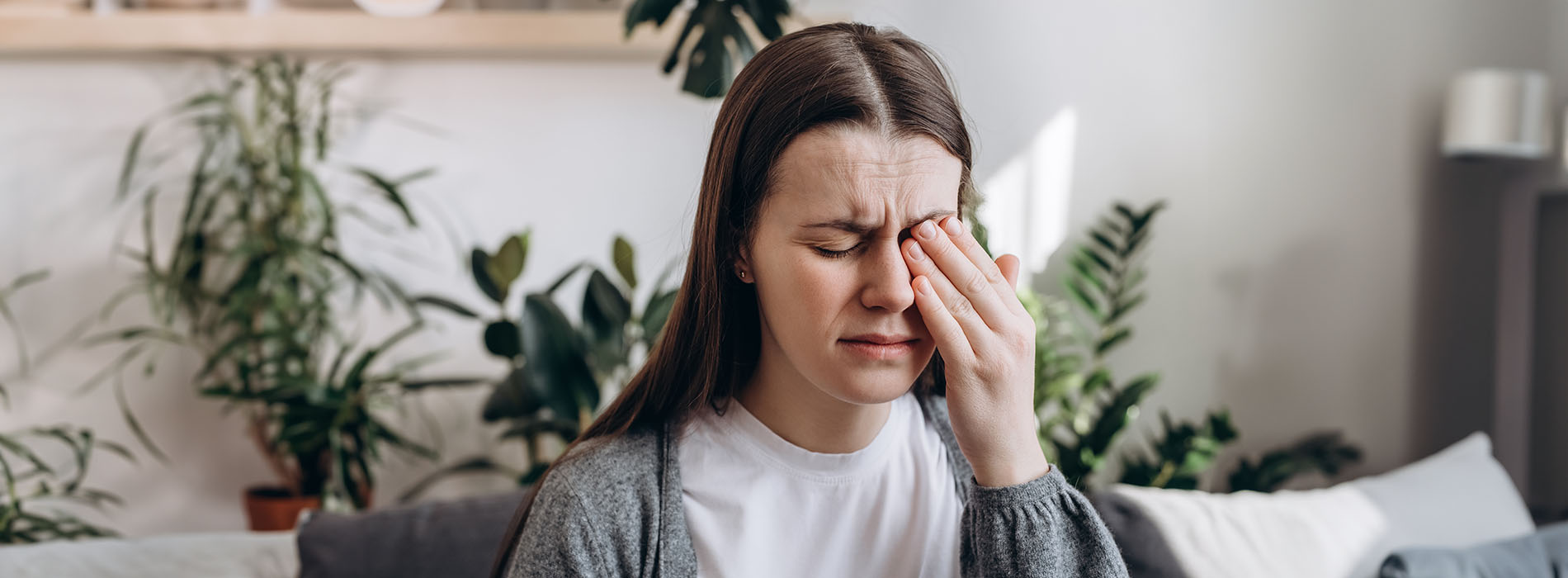 Magic Touch Orthodontist | Orthodontics for Adults, Pain Behind the Eyes and Crowding